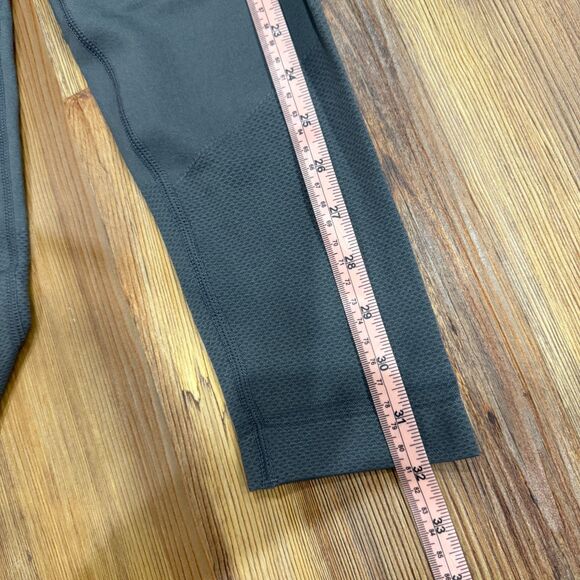 HALARA High-Waisted Gray Leggings - Picture 9 of 10